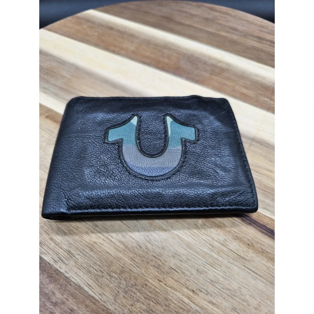 True Religion GENUINE LEATHER WALLET‎ Bi-Fold BLACK / CAMO HORSESHOE